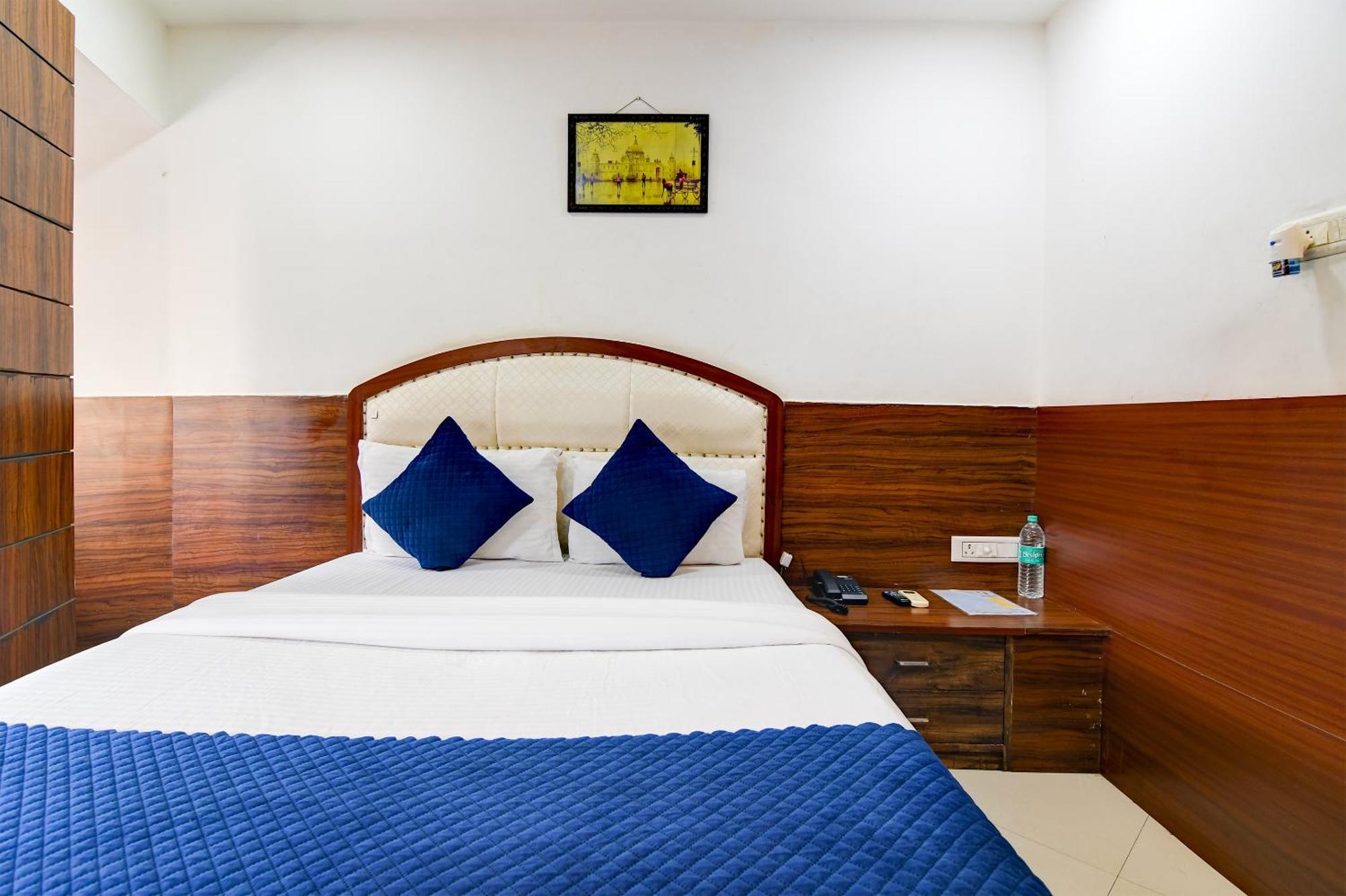 Hotel Q Inn Calcutta  Esterno foto